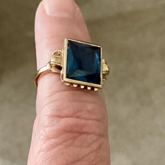 10k London Blue Topaz Yellow Gold Ring - Picture 6 of 12